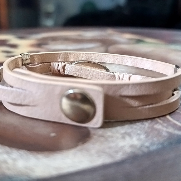 Bracelet - Picture 2 of 2